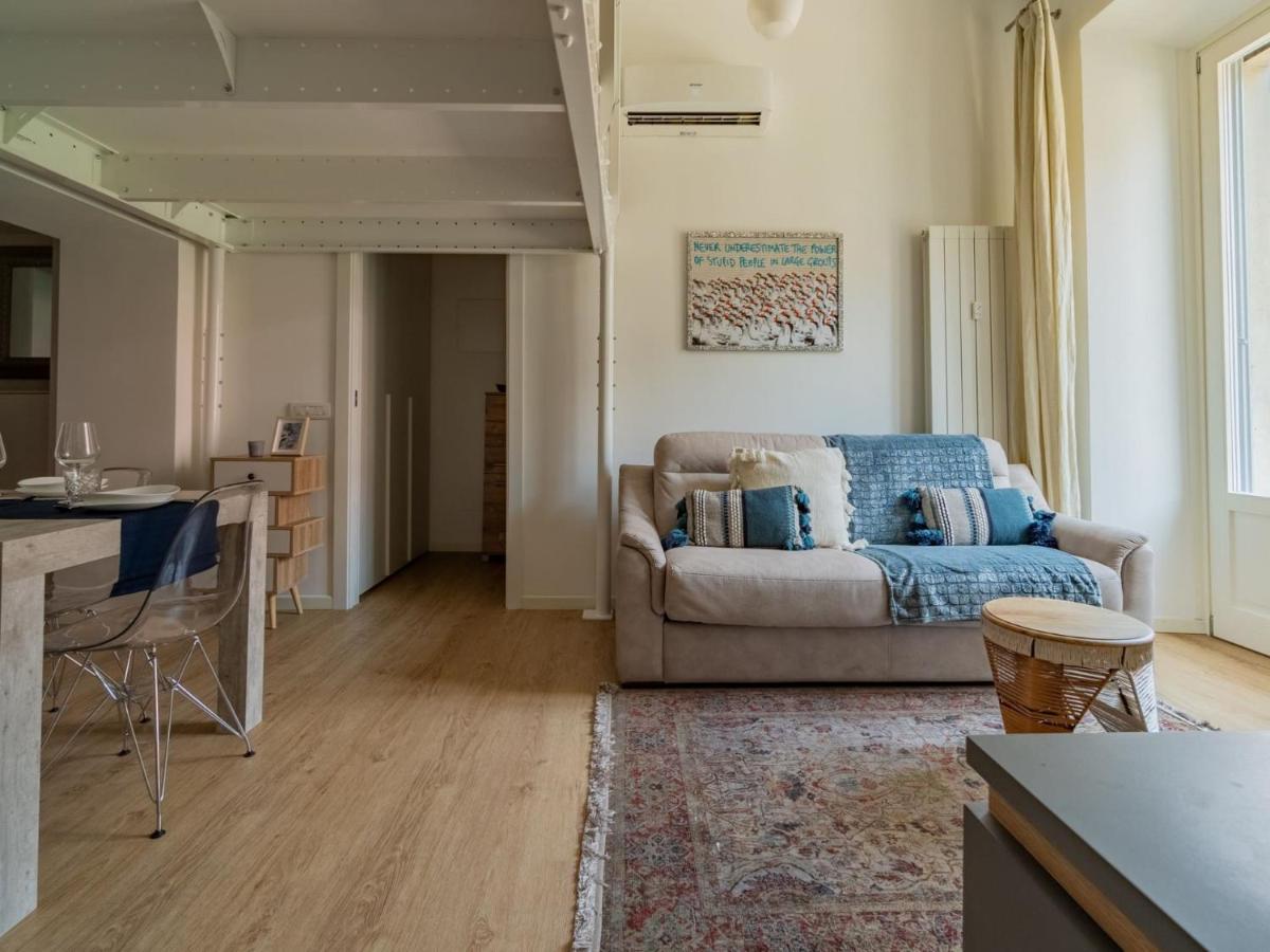 The Rent - Lovely Loft With Balcony Near Piazza Vetra