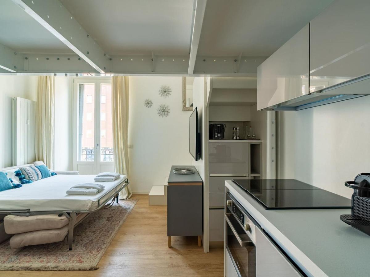 Apartment The Rent - Lovely Loft With Balcony Near Piazza Vetra *