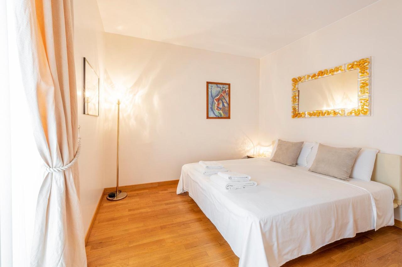 Royal - Centro Duomo Apartamento