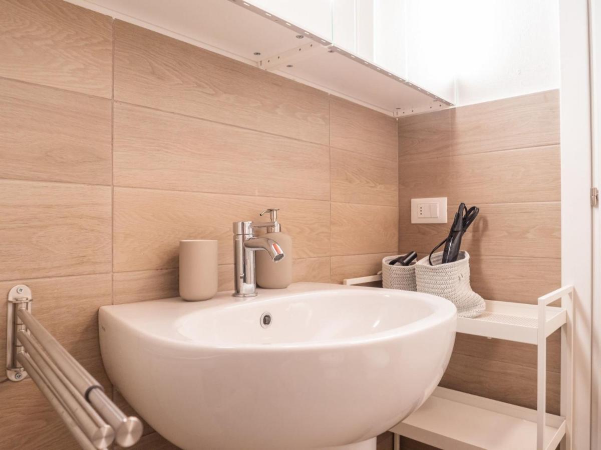 The Best Rent - In Crescenzago District Apartment Milan