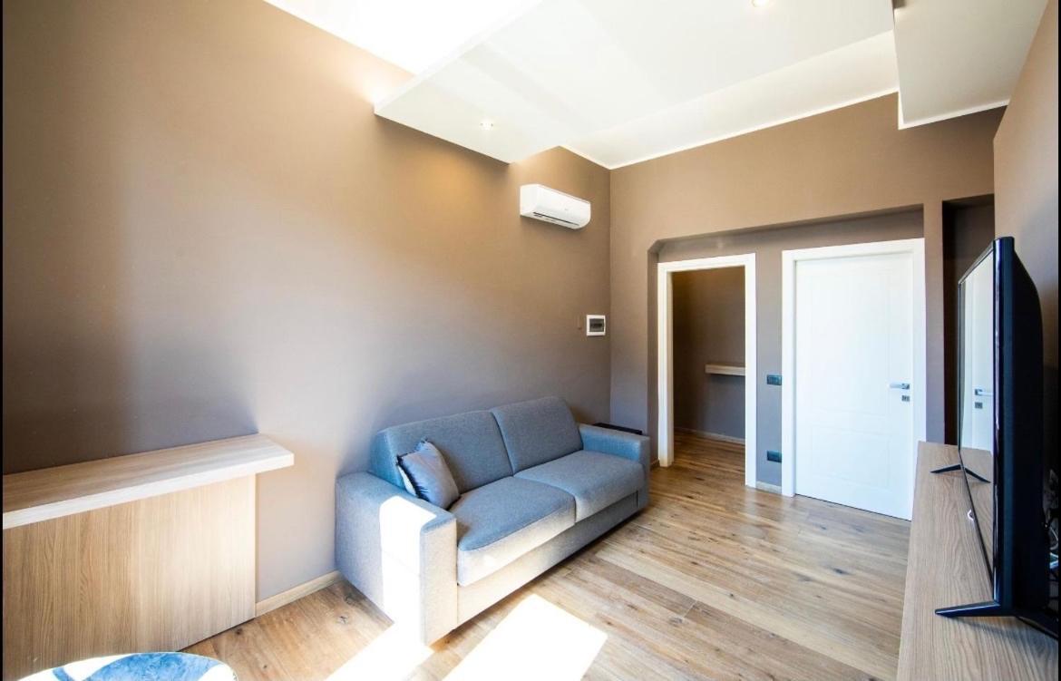 Apartment New Wonderful Bilo With Walk-in Closet From Moscova Milan
