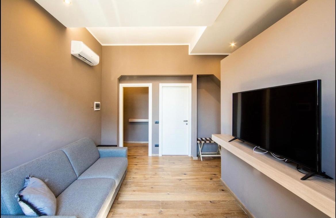 Apartment New Wonderful Bilo With Walk-in Closet From Moscova