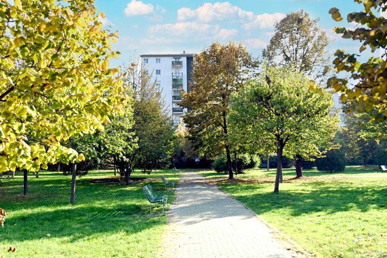 Guest House Lucca Milan
