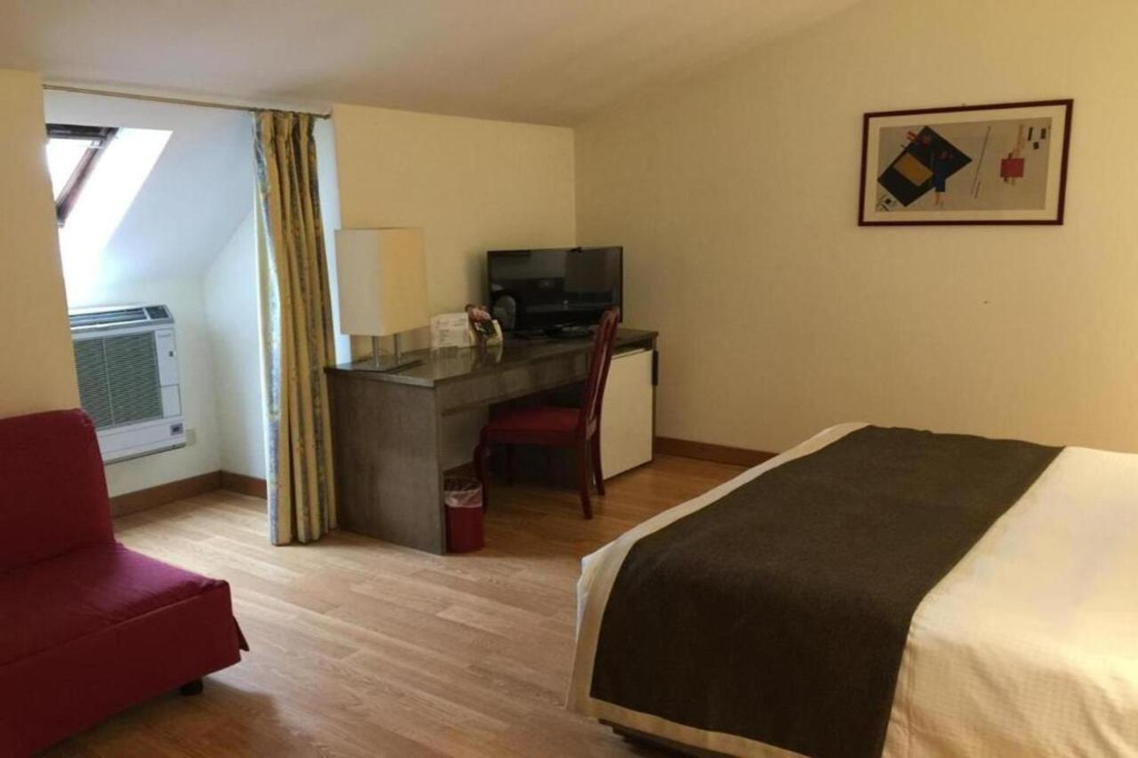Palazzo Porta Romana 4*