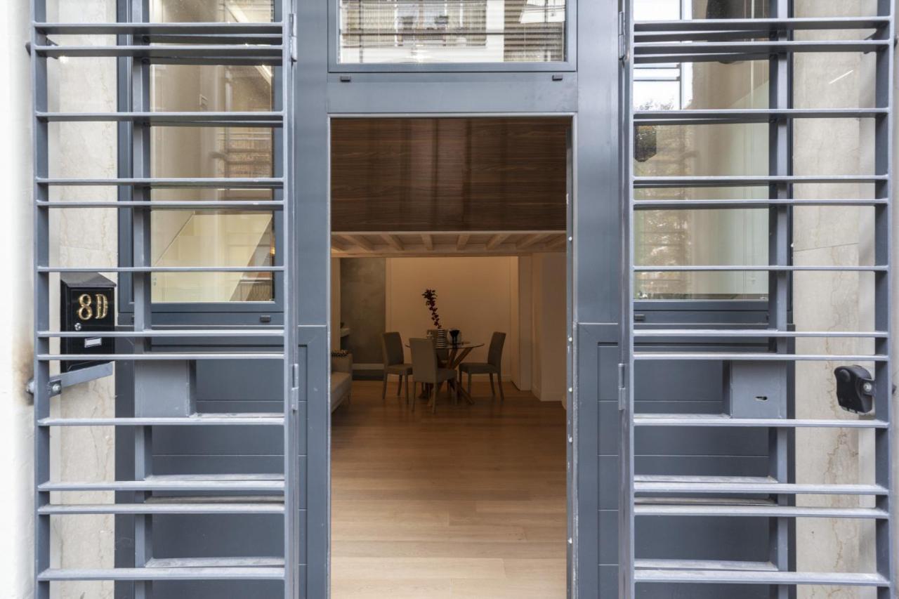 Minimal Loft In Centro A Milan