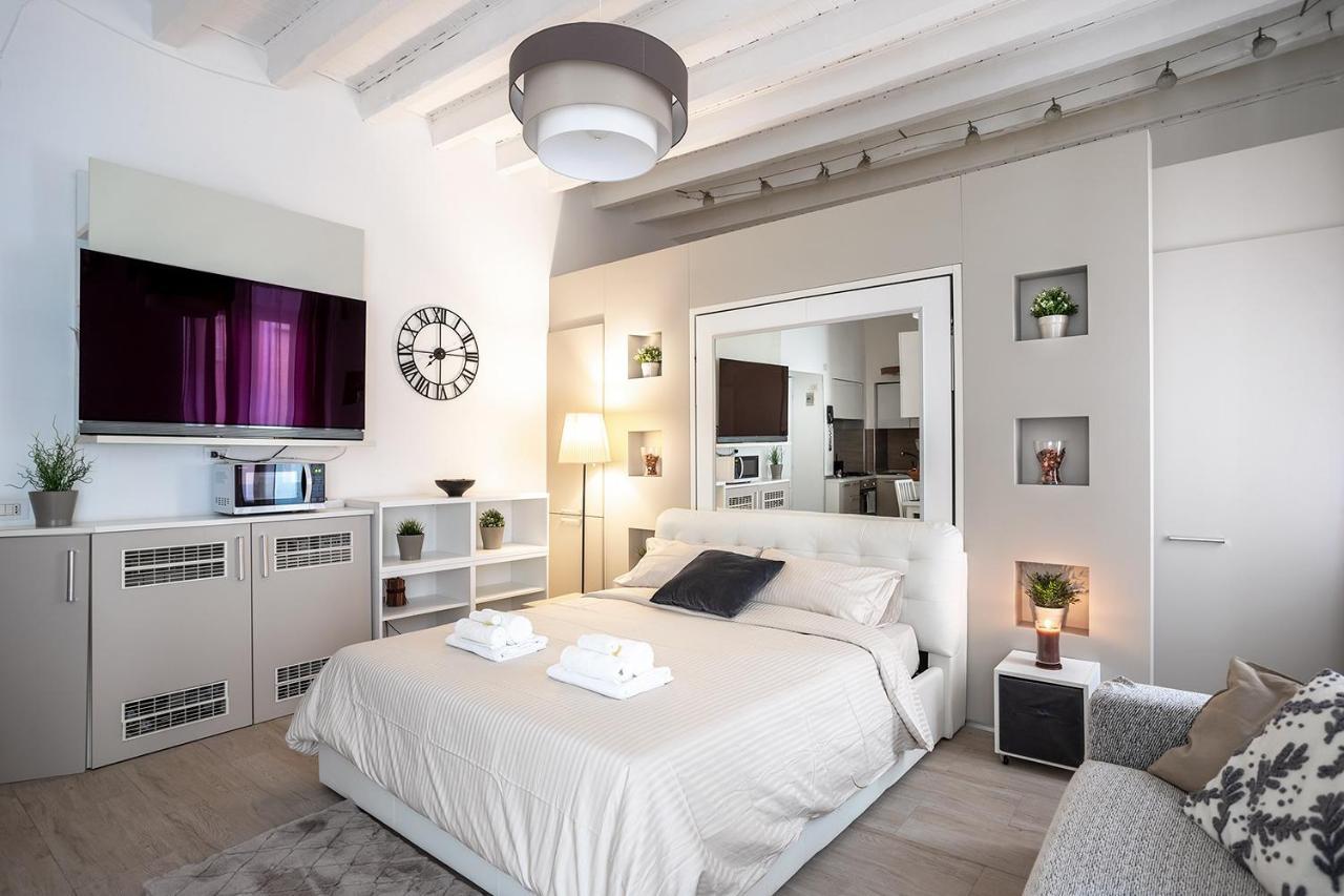 Apartment 13 Stazione *