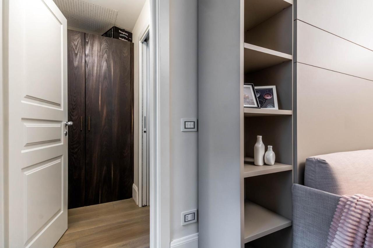 Apartment Joivy Elegant Studio For 2 Near Duomo Di