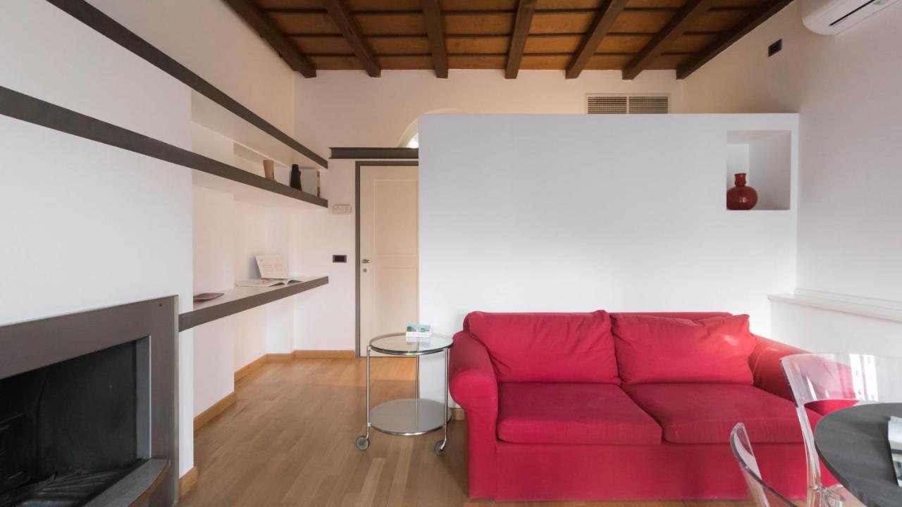 Italianway - Rasori 9 * Milan