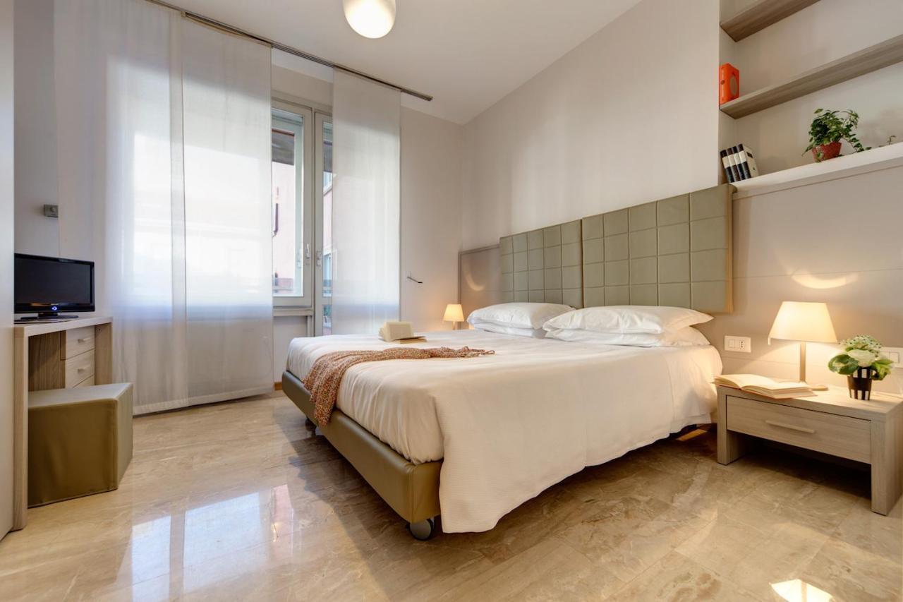 Contempora - Elvezia 8 - E21 *