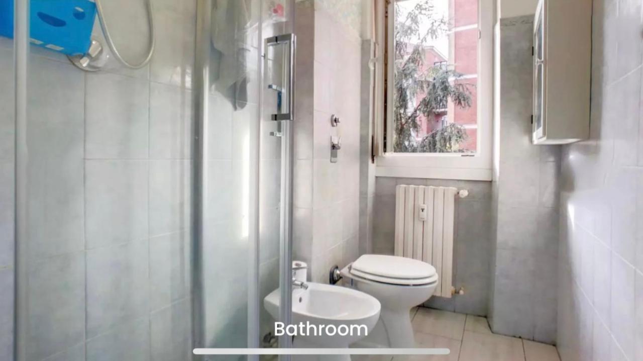 Metro Famagosta - Luminoso Con Balcone Free Wifi & Parking * Milan