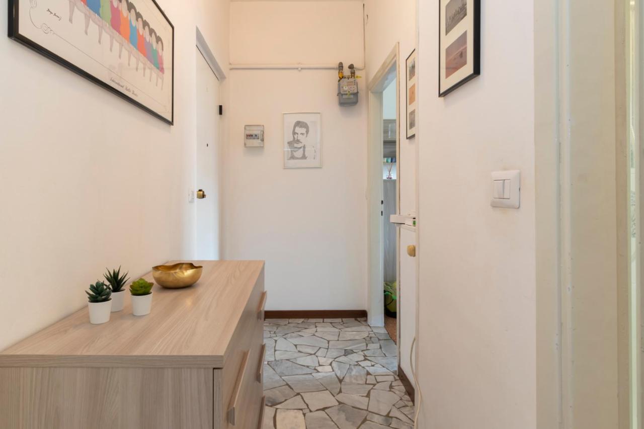 Sweet Near Navigli - Giambellino Apartamento Milão
