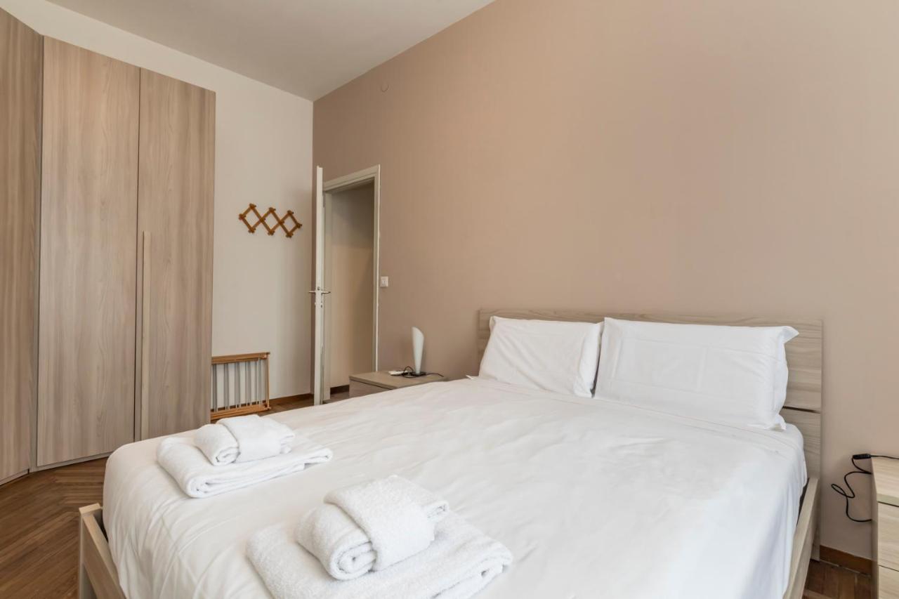 Sweet Near Navigli - Giambellino Apartamento