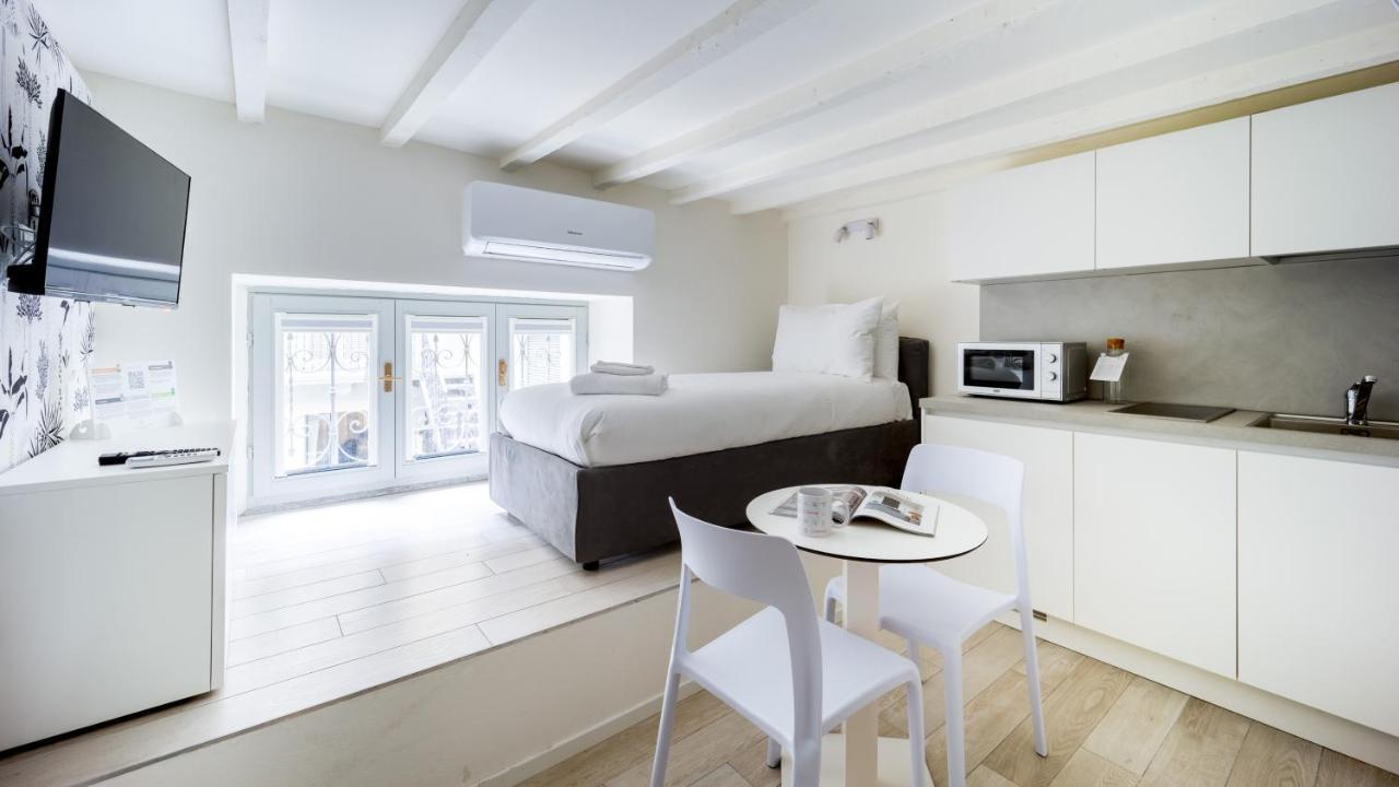 Apartment Italianway Milan