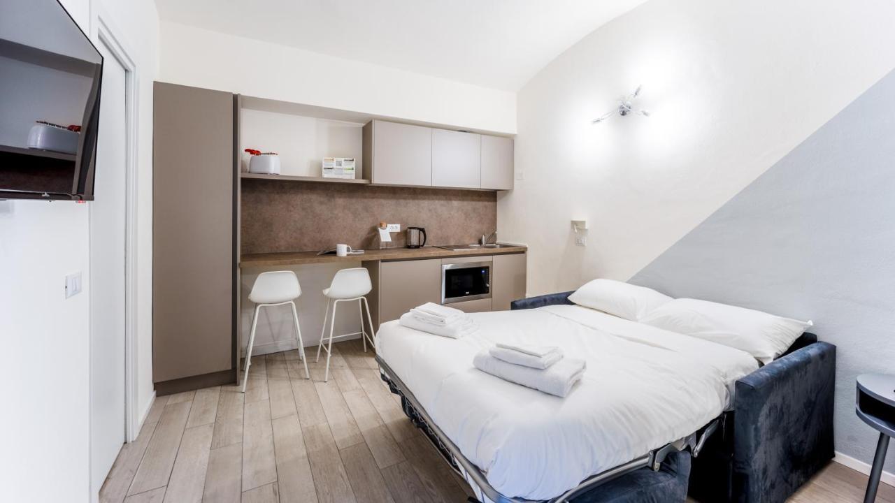 Italianway Apartment *