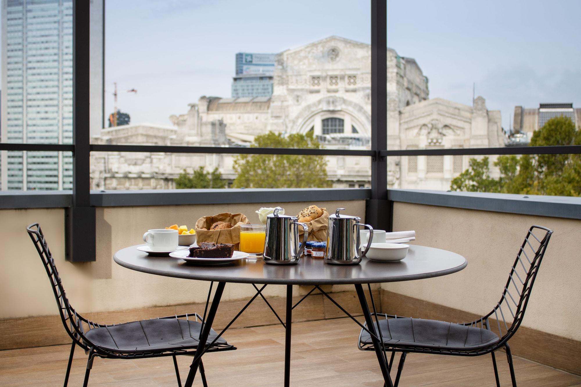 Starhotels Echo 4* Milan