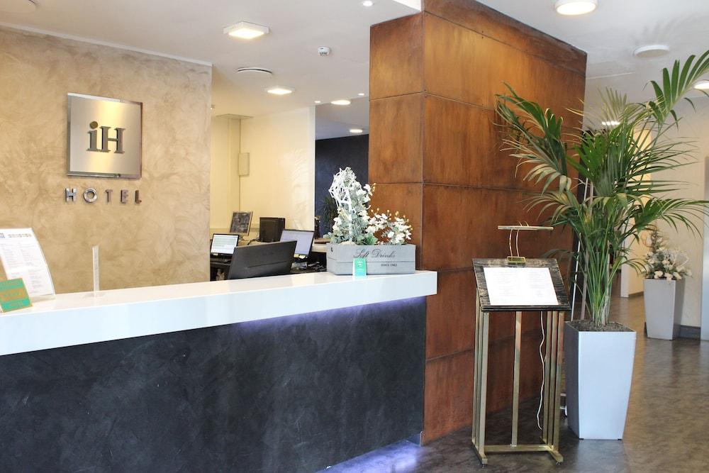Hotel Ih Lorenteggio 4*