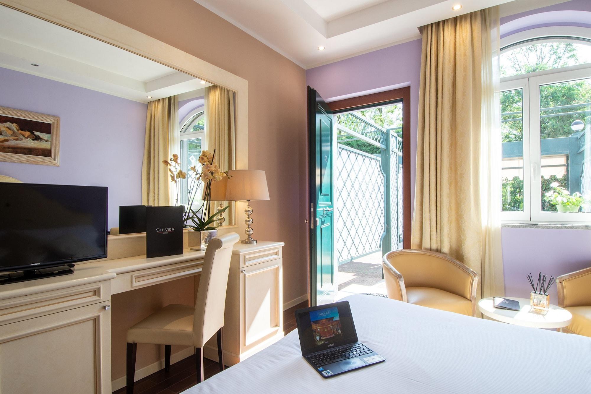 Silver Hotel