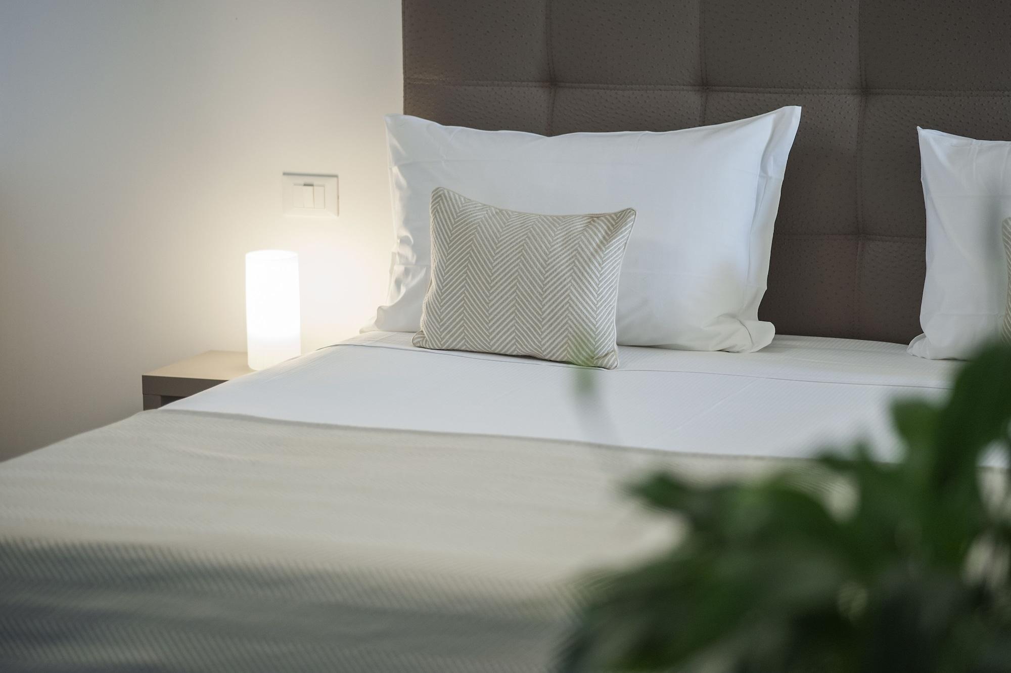 & Urban Padel Aparthotel Milano