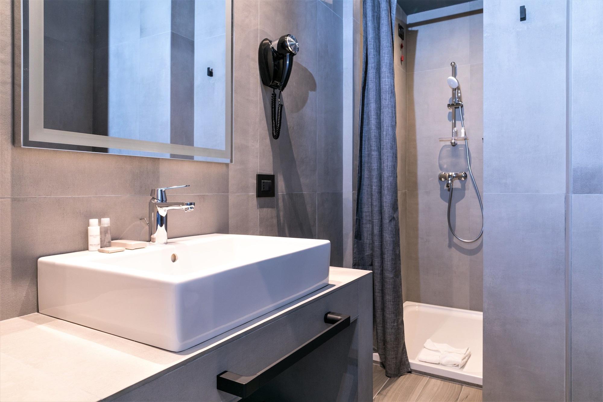 J24 Hotel Milan