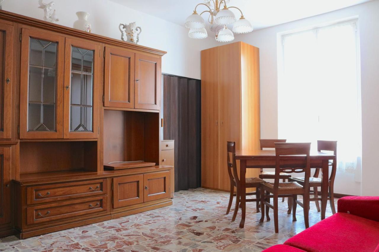 Guastalla Cozy - 5 People Appartamento *
