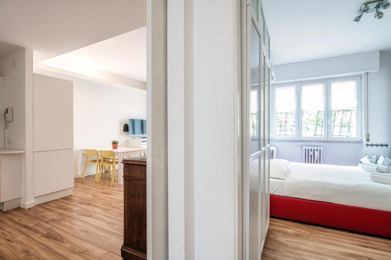 Altido Bright Life W/2 Balconies Apartment *