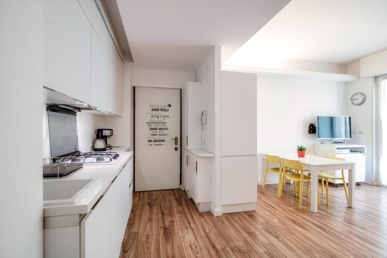 Altido Bright Life W/2 Balconies Apartment Milan