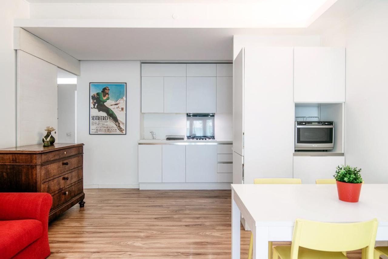 Altido Bright Life W/2 Balconies Apartment Milan