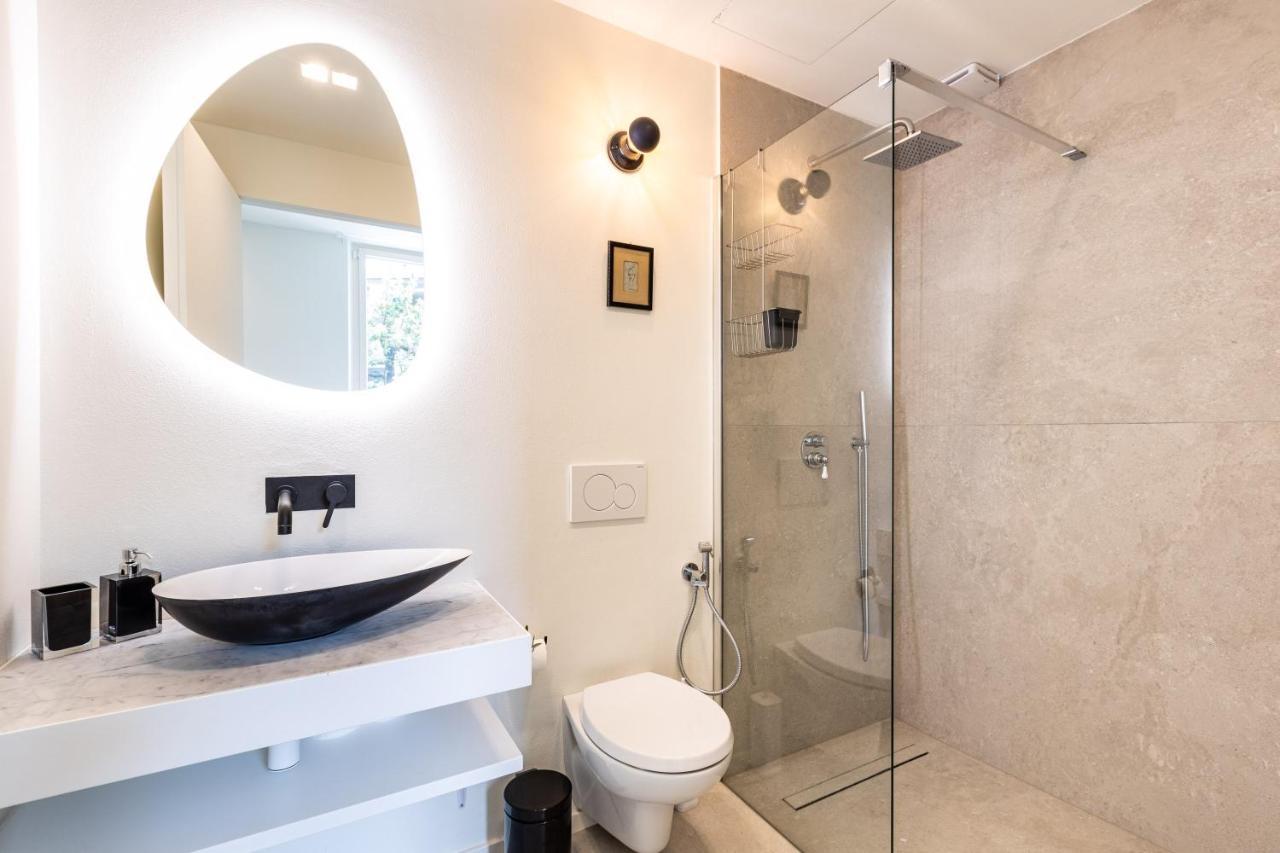 *villa Olivo*with Private Terrace & Jacuzzi + 3bedrooms * Milão