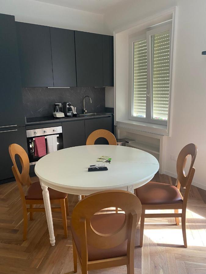Apartment - Delizioso In Pieno Centro. Fancy Yellow Milan
