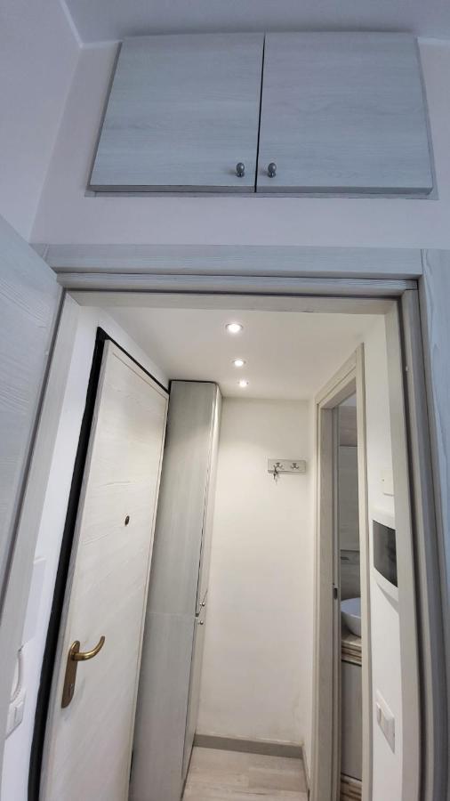 Apartment Fondazione Prada Metro Corvetto Splendido Monolocale Ristrutturato Ben Arredato Milan