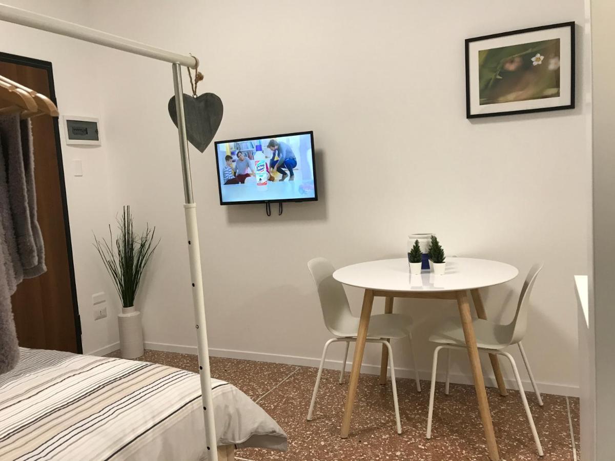 25 - Near Metro M3 * Milan