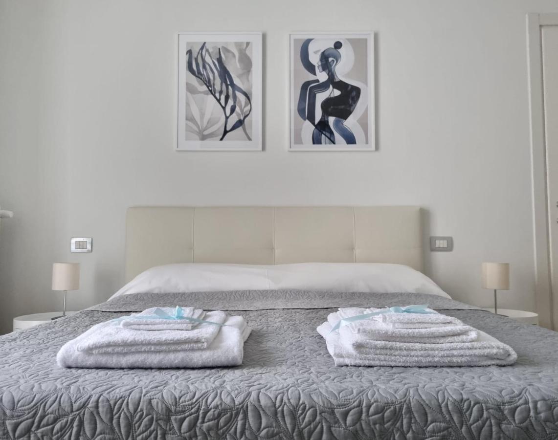 Prampolini 12 - Affittica Apartment *