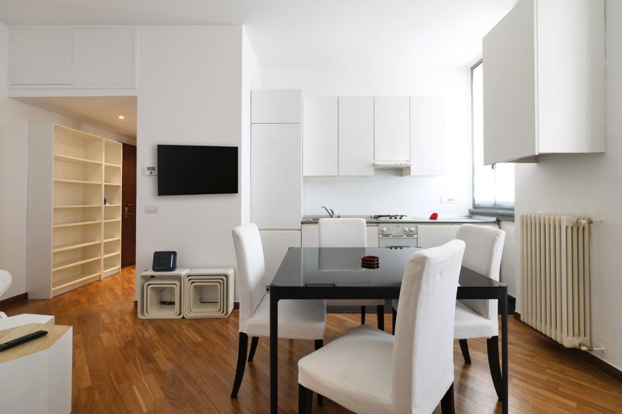 Charming San Babila Apt. Apartment Milan