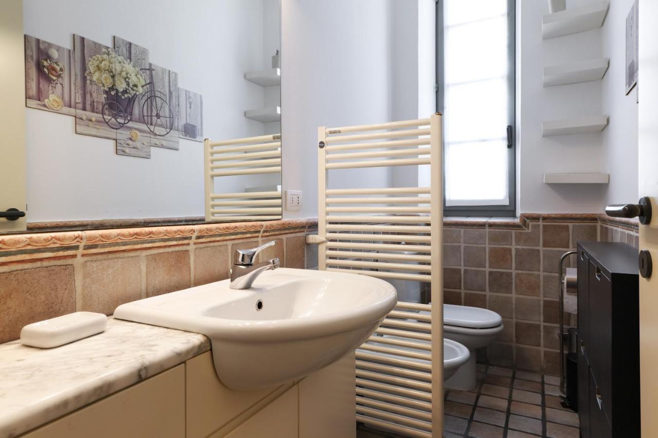 Apartment Charming San Babila Apt. Milan
