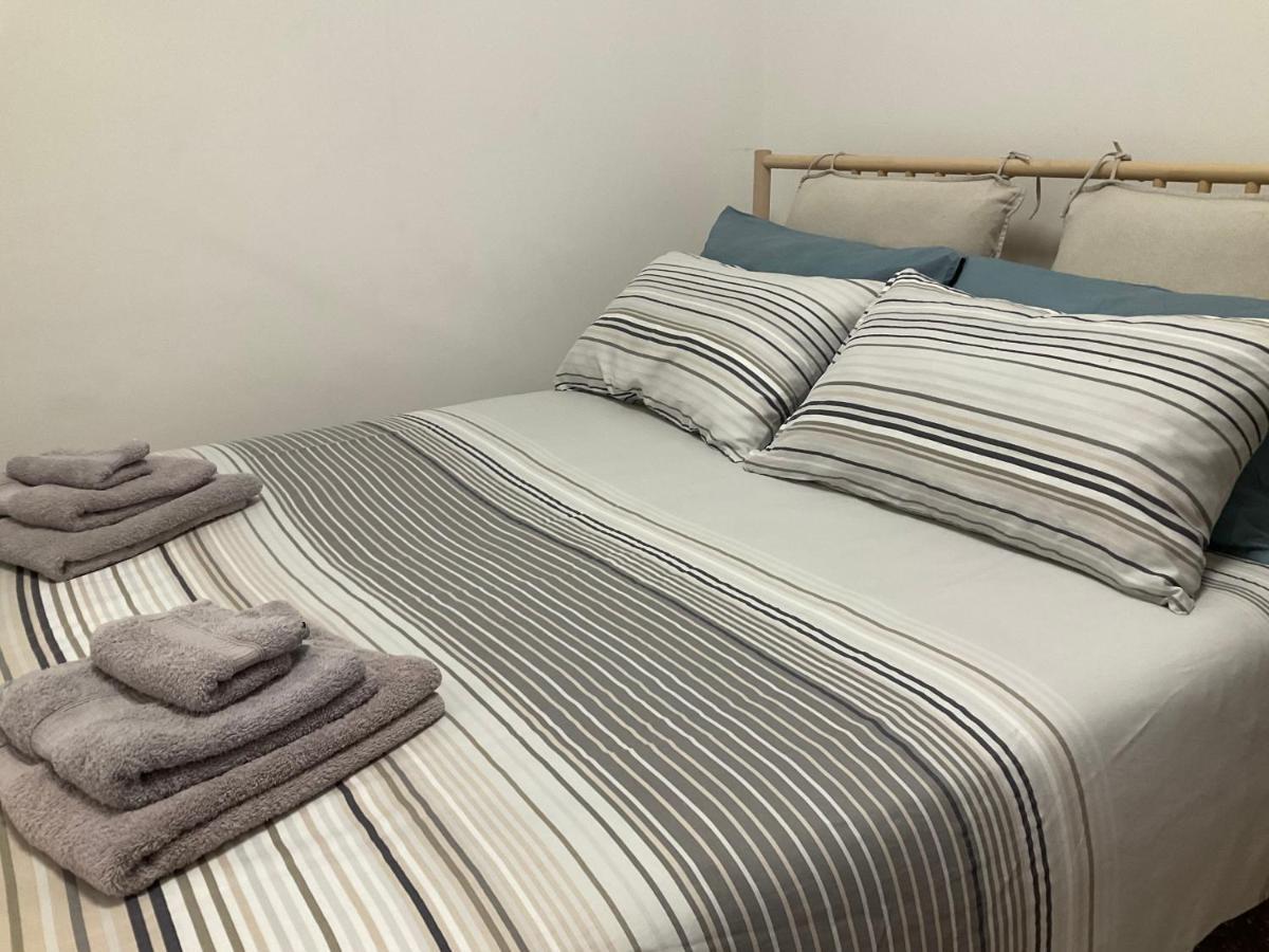 Apartment 25 - Near Metro M3 Milan