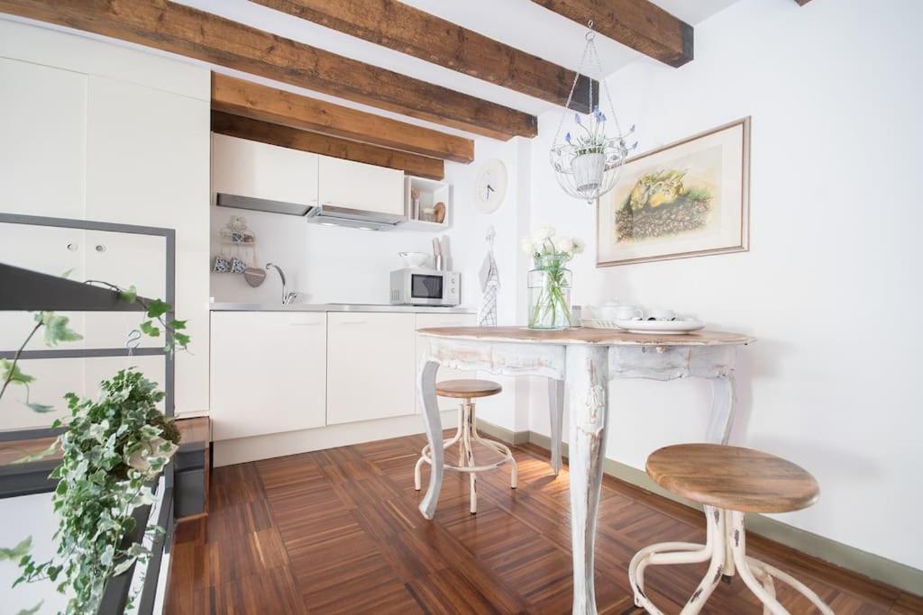 Romantic Loft Porta Venezia Milan