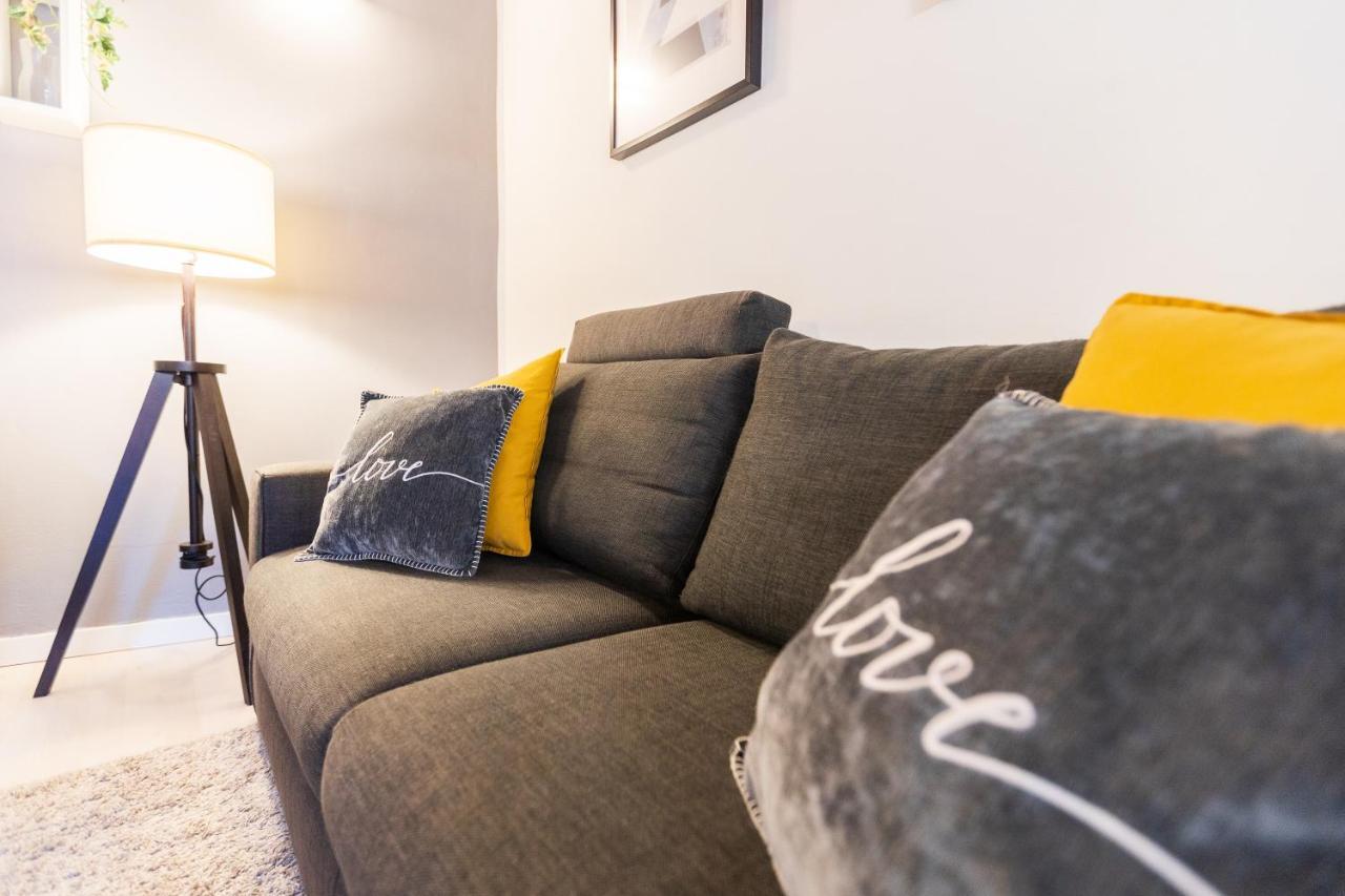 Apartment - Alzaia Naviglio Grande Milan