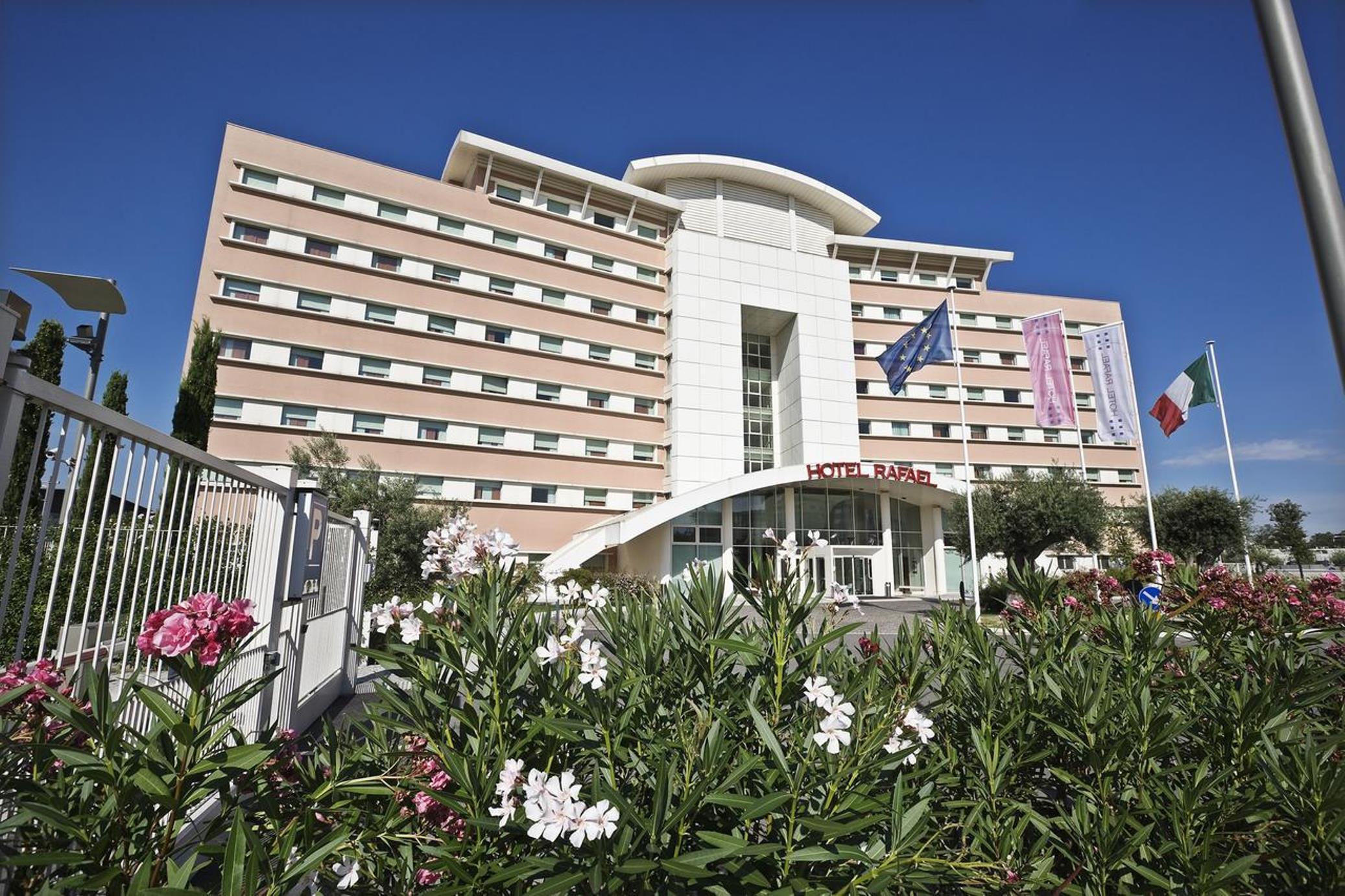Hotel Rafael