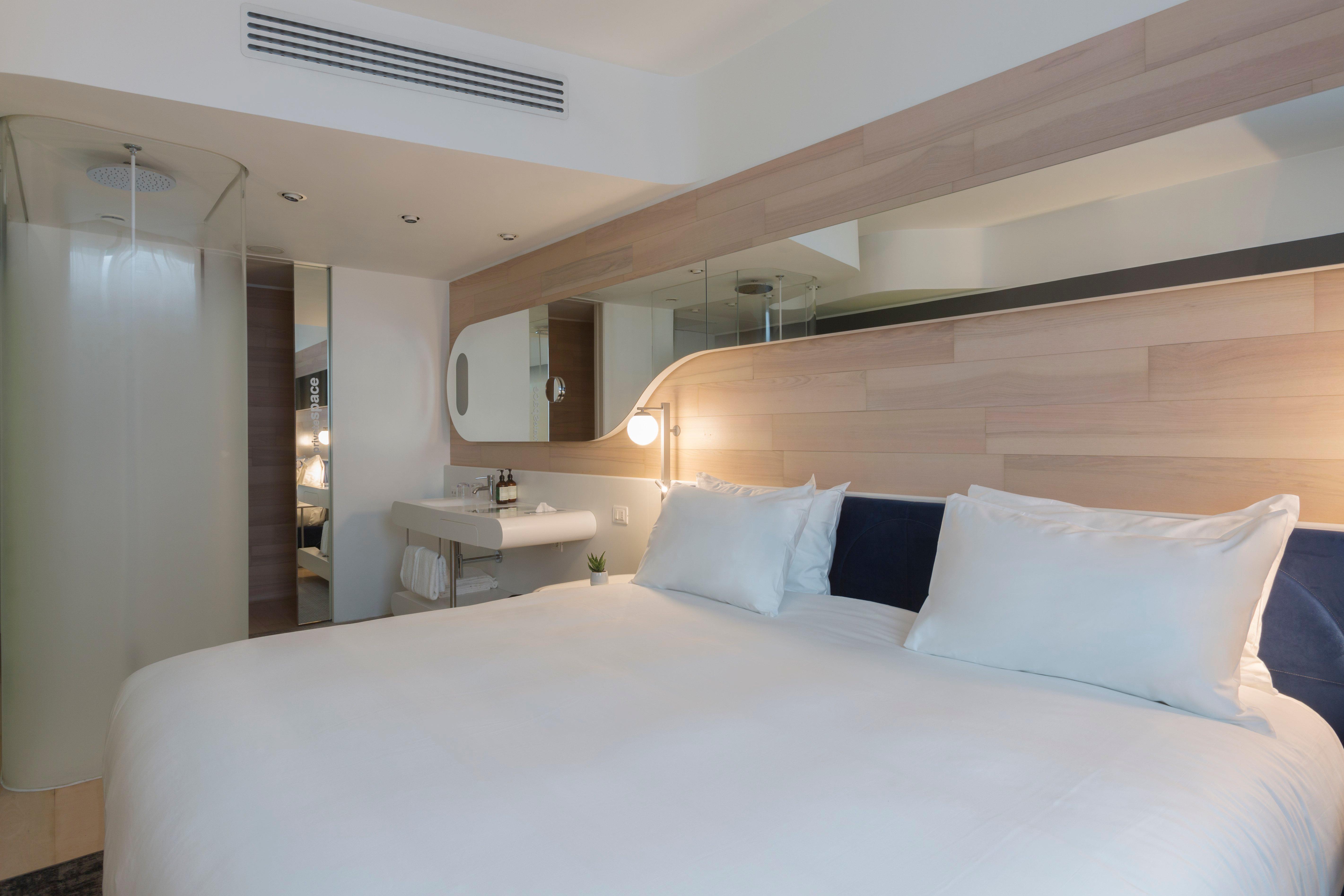 Hotel Voco Milan-fiere By Ihg 4*