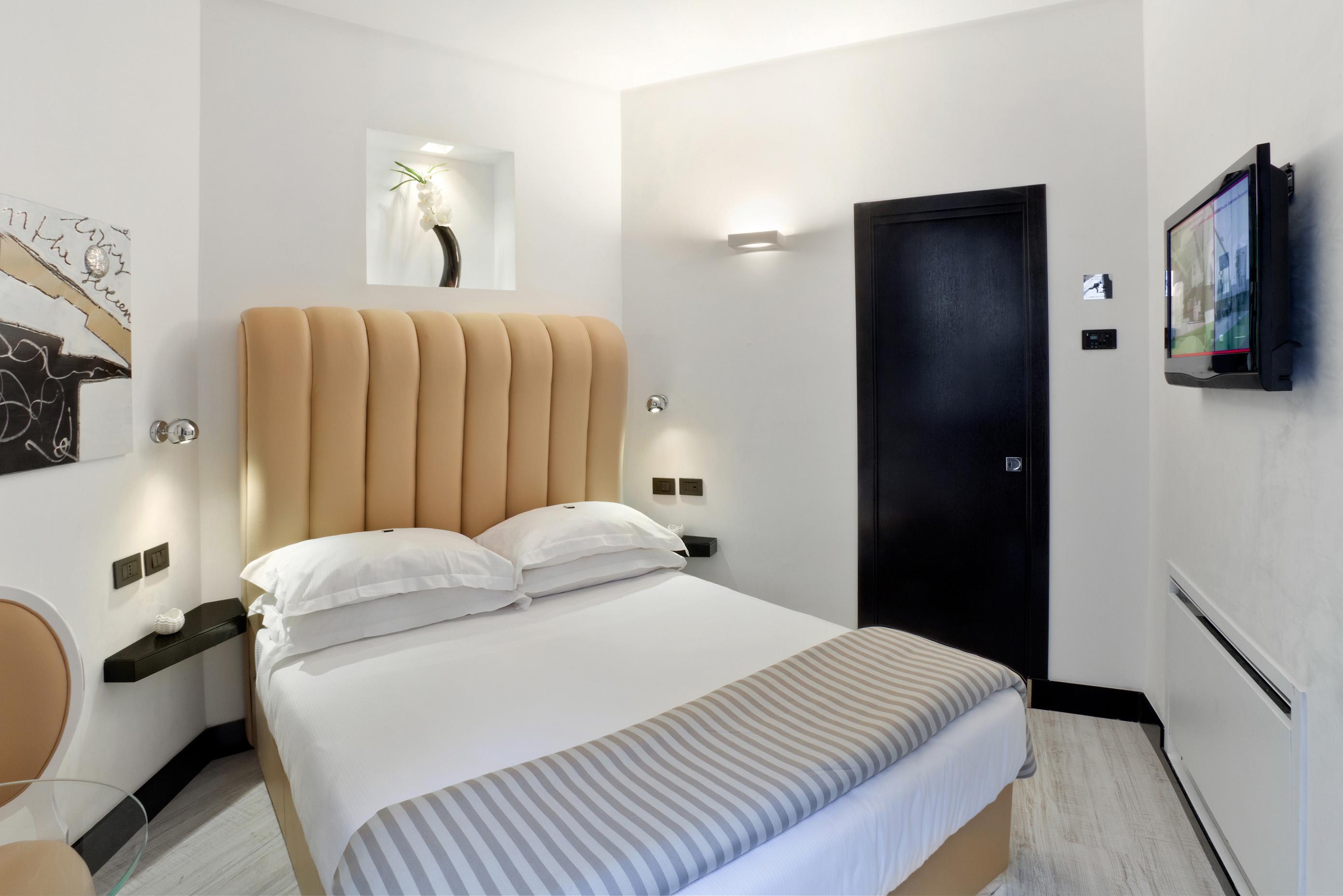 Lhp Napoleon Hotel 4*