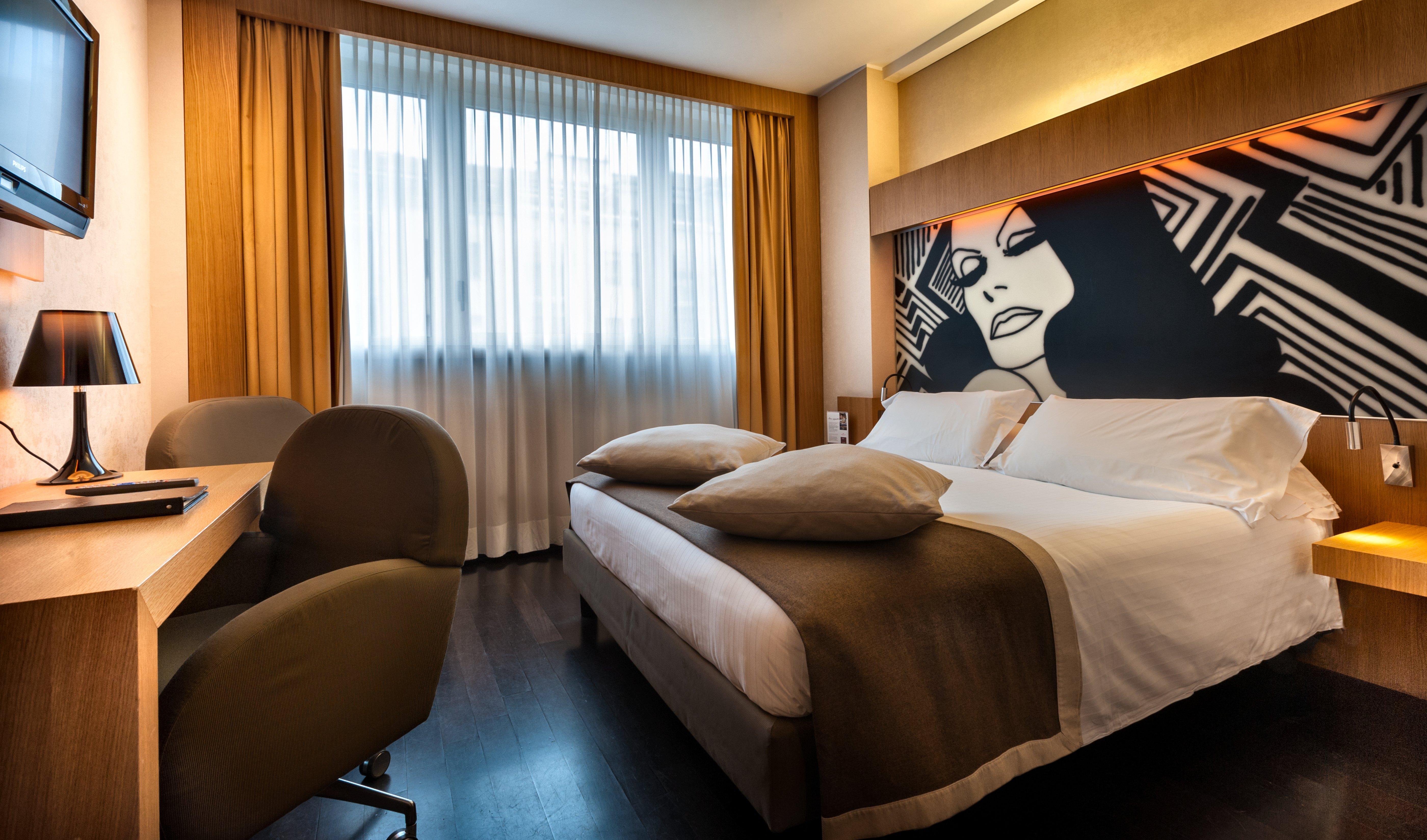 Hotel Crowne Plaza By Ihg 4*