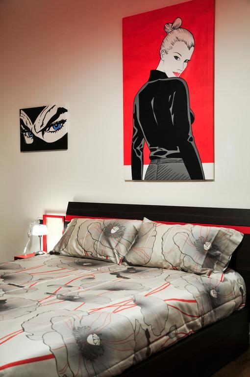 Eva E Diabolik Design Centro * Milan