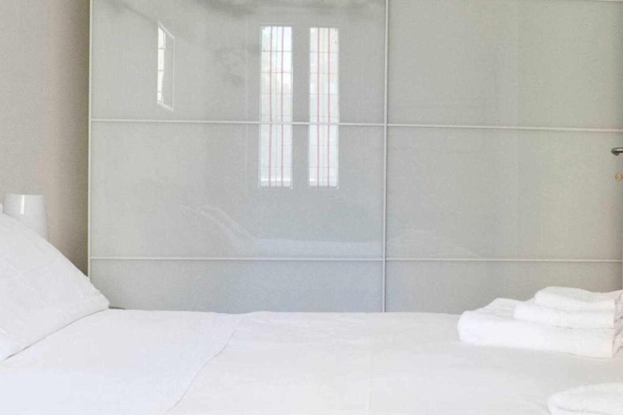 Sv18c Charming Modern Flat S Ambrogio Milão