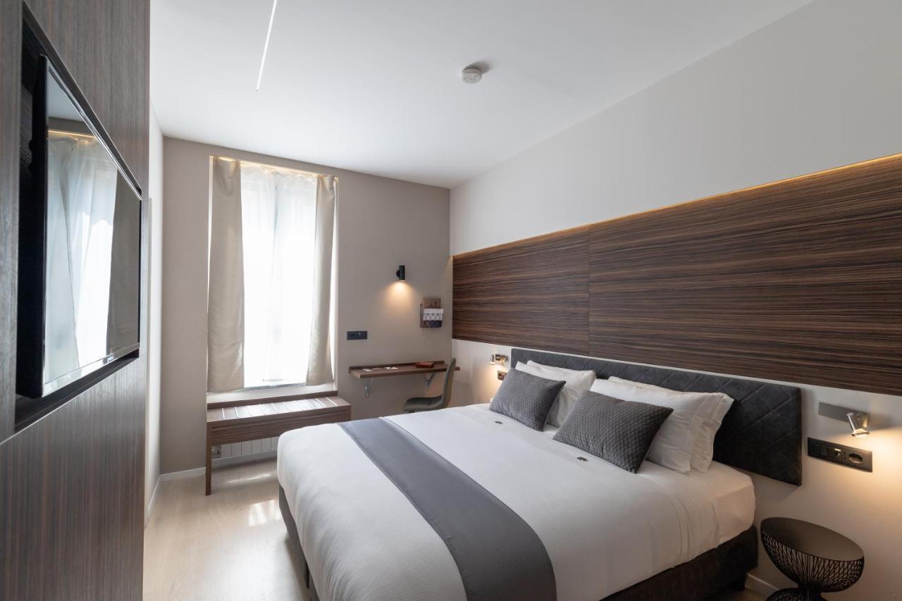 Hotel Ah - Duomo Essence