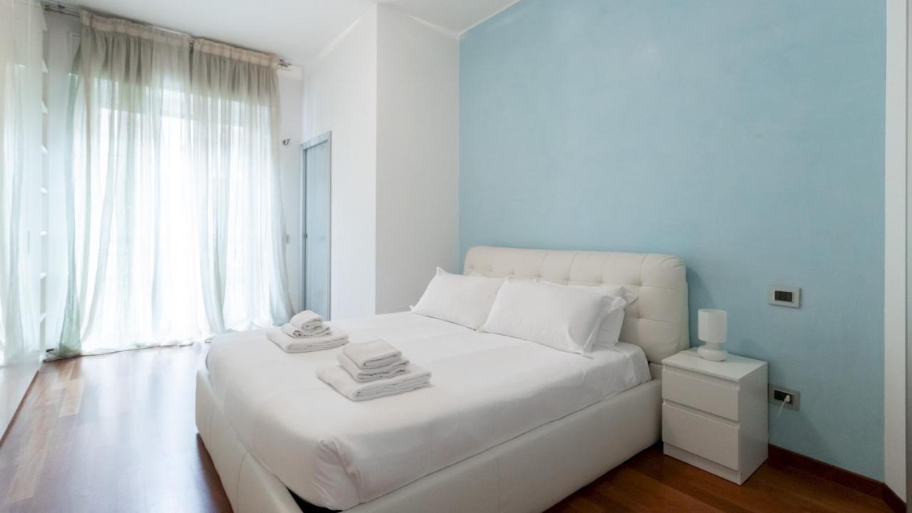 Italianway - Carducci 21 * Milan
