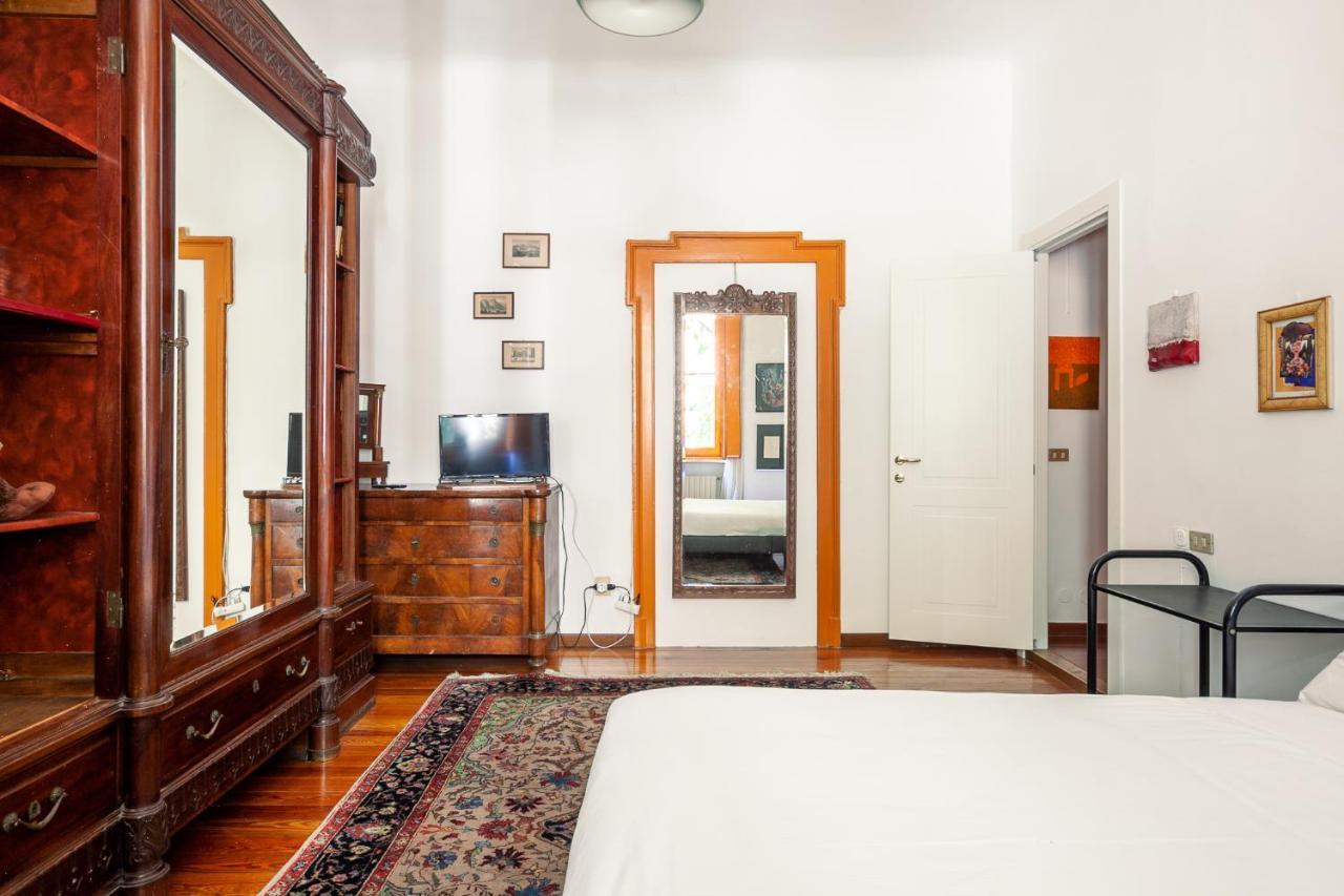 Bronzetti - Di Charme Centro Apartment Milan
