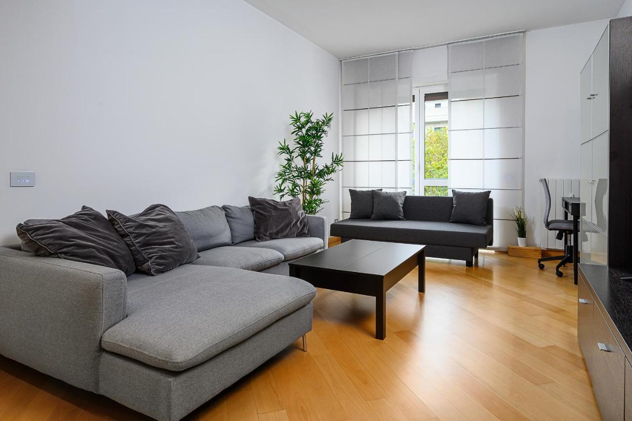 Stylish Garibaldi Sempione 85m2 - Self Check-in Milan