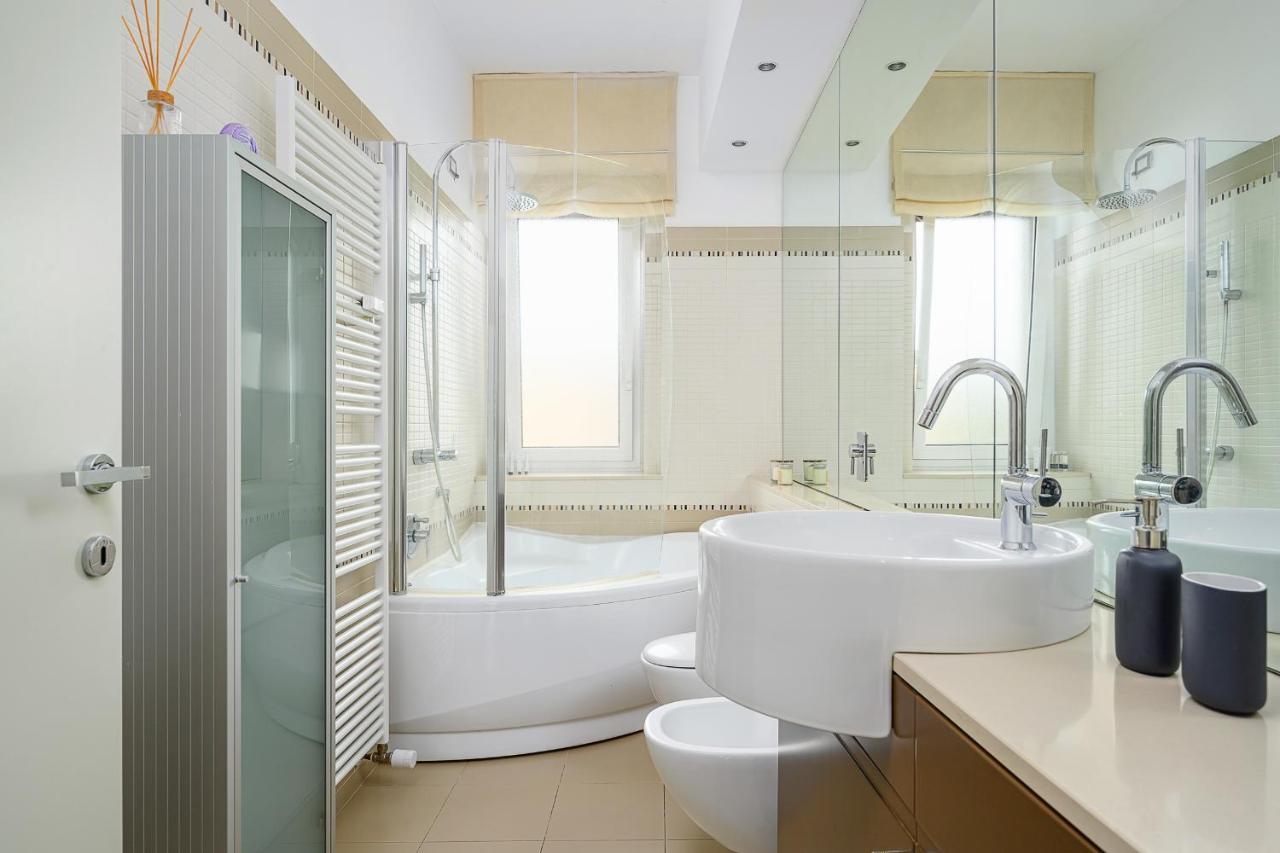 Stylish Garibaldi Sempione 85m2 - Self Check-in Milan
