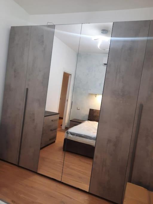 Apartment N&ghomesweethome Raffaelloelegante Ideale Affari