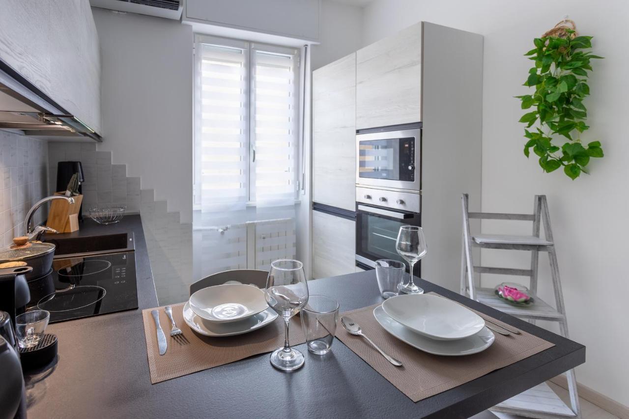 Apartamento Duomo A 15 Minuti Di Metro-suite Con Netflix Ad Affori M3 *